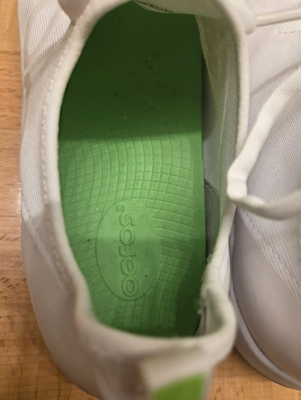 OOFOS OOmg Sport LS Recovery Shoes White Lace-up Women's Size 9